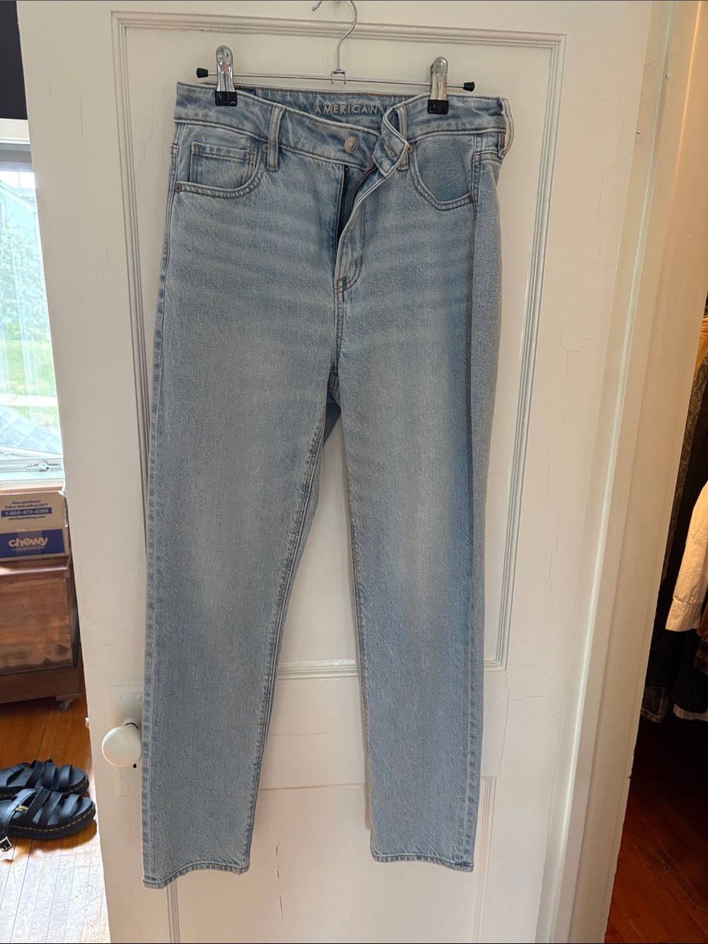 AE Light Wash High-Rise Jeans